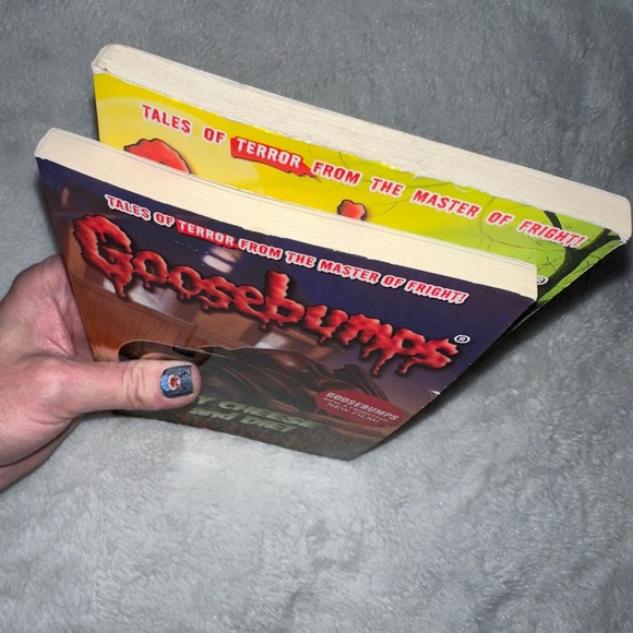 2 Goosebumps Books - Picture 3 of 3